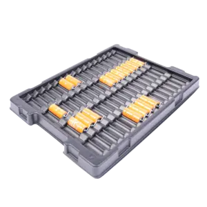 Kunststoff-Verpackung bzw. Kunststofftrays für den Ein- und Mehrwegeinsatz.