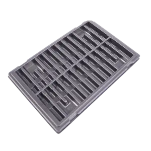 Kunststoff-Verpackung bzw. Kunststofftrays für den Ein- und Mehrwegeinsatz.